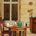 La Petite Pause - Bed & Breakfast 3*